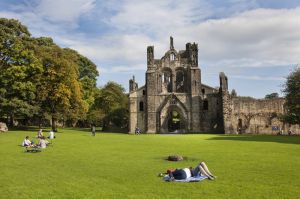 kirkstall abbey 1.jpg